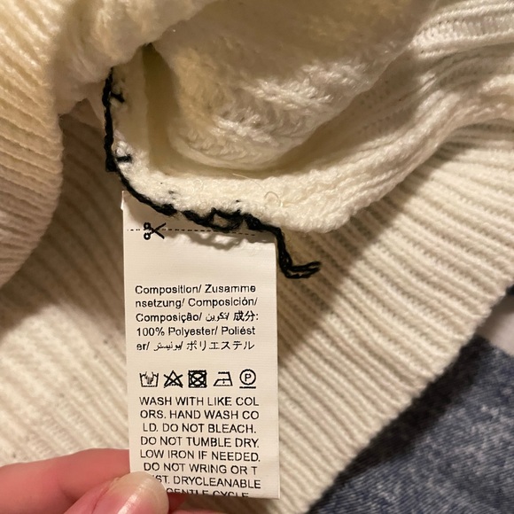 SHEIN Zip Up Collar Heart Intarsia Sweater - Picture 3 of 4